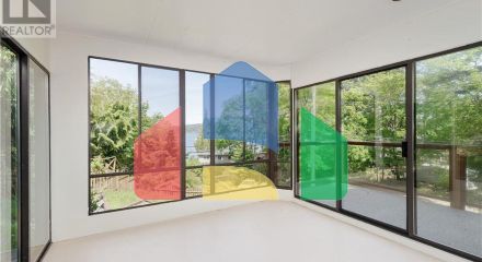 Residential - Single Family Home - Central Saanich, Canada - Canada