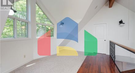 Residential - Single Family Home - Central Saanich, Canada - Canada