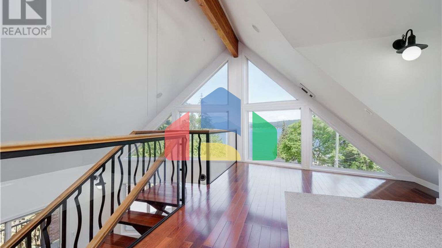 Residential - Single Family Home - Central Saanich, Canada - Canada