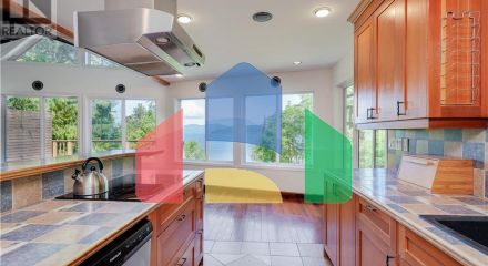 Residential - Single Family Home - Central Saanich, Canada - Canada