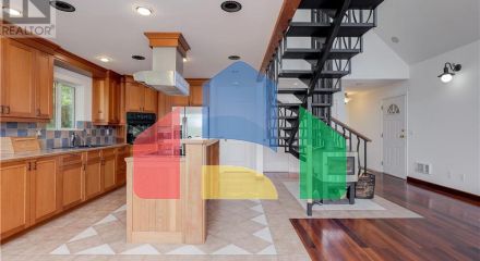 Residential - Single Family Home - Central Saanich, Canada - Canada