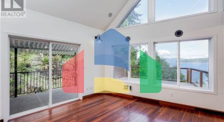 Residential - Single Family Home - Central Saanich, Canada - Canada