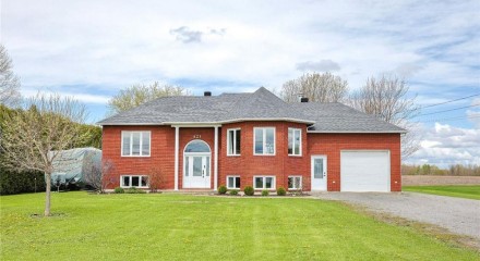Residential - Bungalow - Saint-Guillaume, Canada - Canada