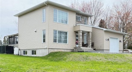Residential - Two Level House - Beaumont, Canada - Canada