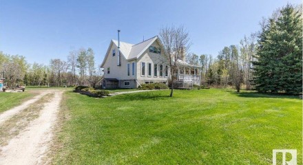 Residential - Single Family Home - Rural Wetaskiwin County, Canada - Canada