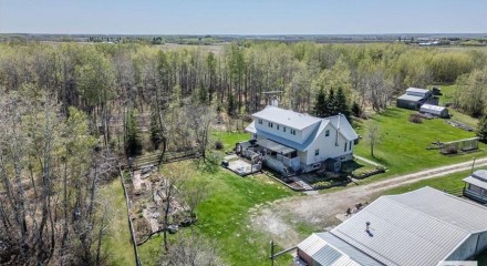 Residential - Single Family Home - Rural Wetaskiwin County, Canada - Canada