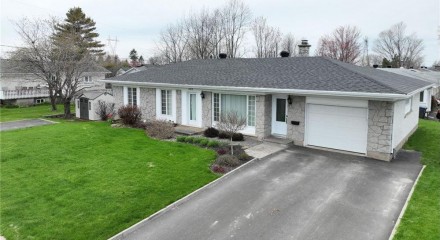Residential - Bungalow - Pintendre, Canada - Canada
