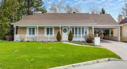 Residential - Bungalow - Charlesbourg Notre-Dame-des-Laurentides, Canada - Canada