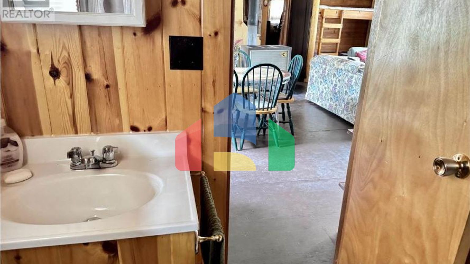 Residential - Single Family Home - Ear Falls, Canada - Canada