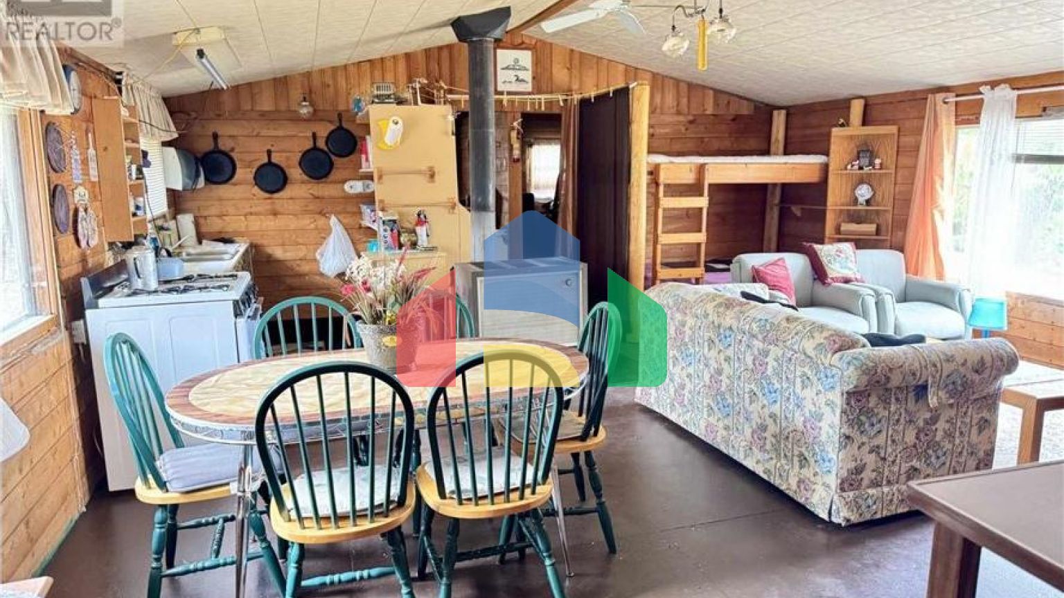 Residential - Single Family Home - Ear Falls, Canada - Canada