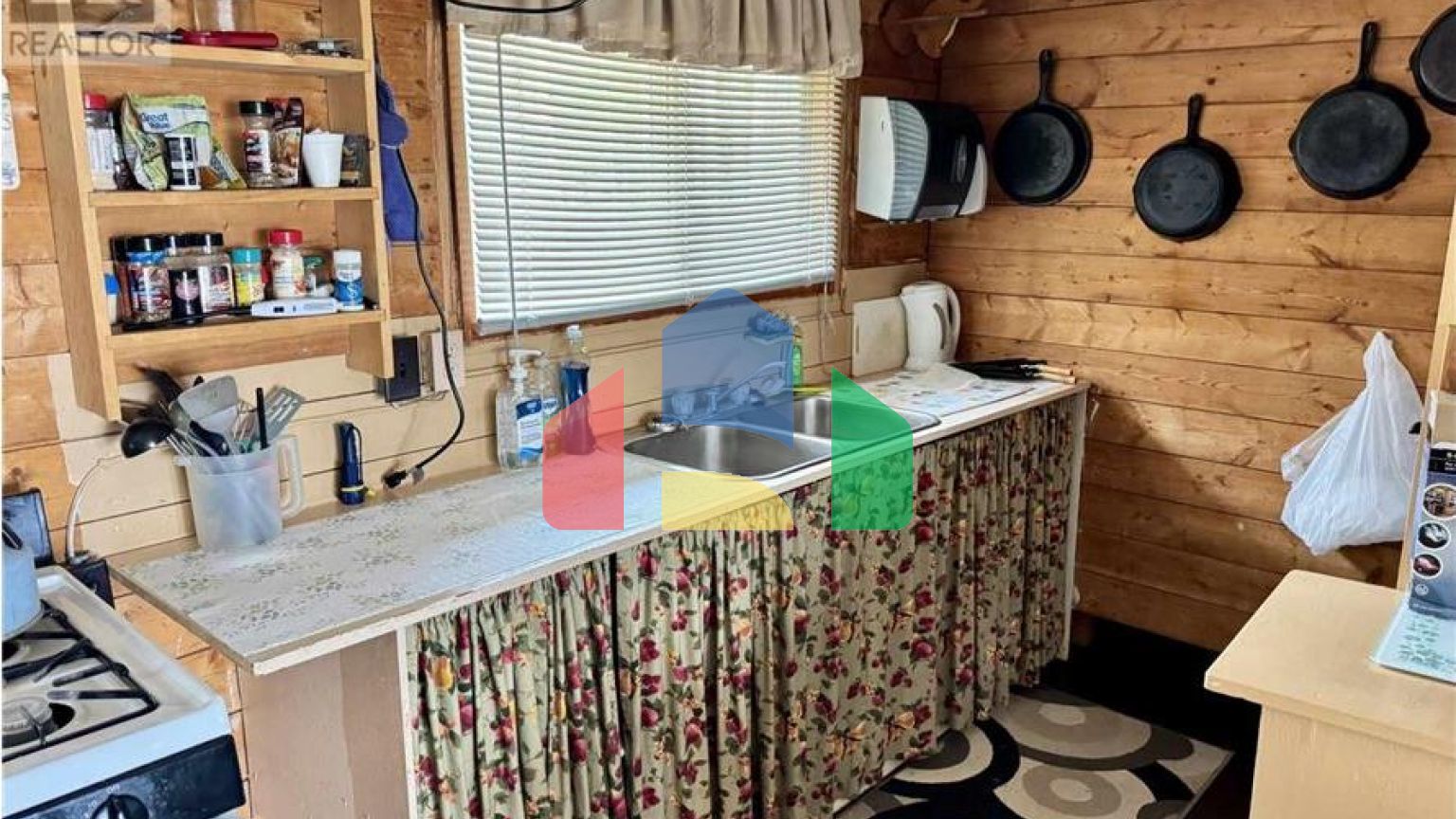 Residential - Single Family Home - Ear Falls, Canada - Canada