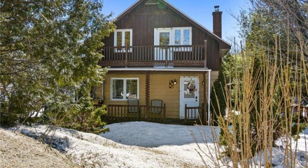 Residential - Two Level House - Sainte-Julienne, Canada - Canada