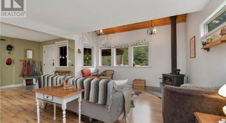 Residential - Single Family Home - Qualicum Beach, Canada - Canada