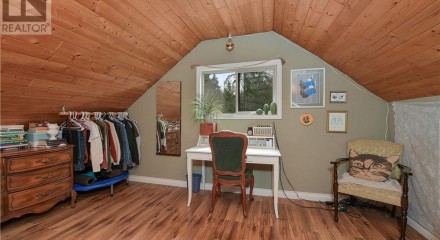 Residential - Single Family Home - Qualicum Beach, Canada - Canada