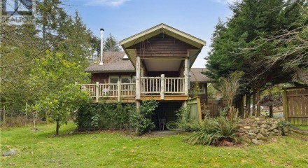 Residential - Single Family Home - Qualicum Beach, Canada - Canada