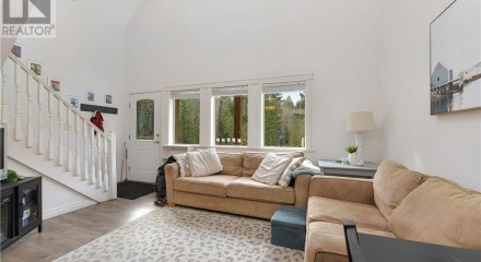 Residential - Single Family Home - Qualicum Beach, Canada - Canada