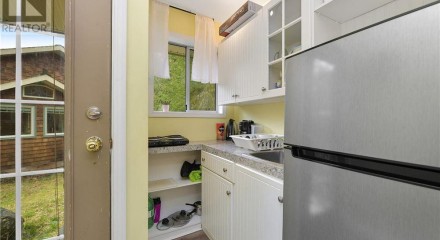 Residential - Single Family Home - Qualicum Beach, Canada - Canada