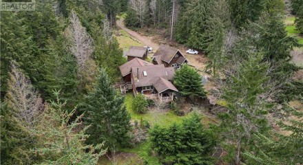 Residential - Single Family Home - Qualicum Beach, Canada - Canada