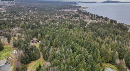 Residential - Single Family Home - Qualicum Beach, Canada - Canada