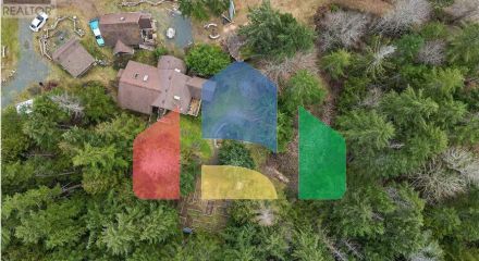 Residential - Single Family Home - Qualicum Beach, Canada - Canada