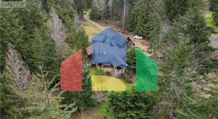 Residential - Single Family Home - Qualicum Beach, Canada - Canada