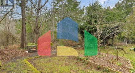 Residential - Single Family Home - Qualicum Beach, Canada - Canada