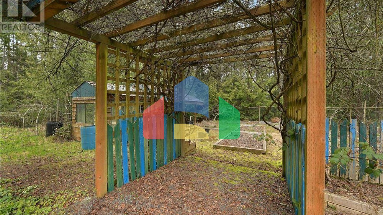 Residential - Single Family Home - Qualicum Beach, Canada - Canada