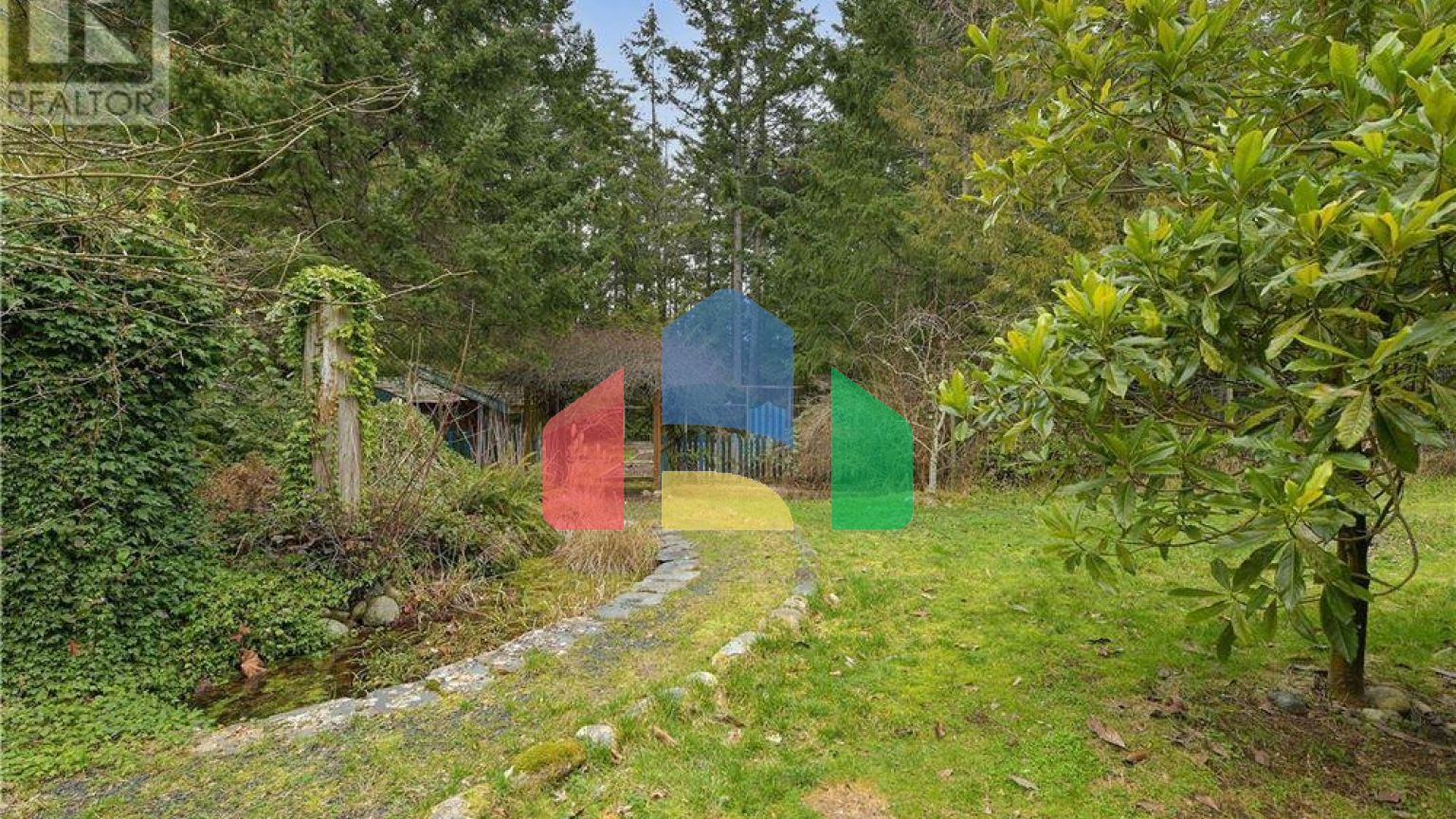 Residential - Single Family Home - Qualicum Beach, Canada - Canada