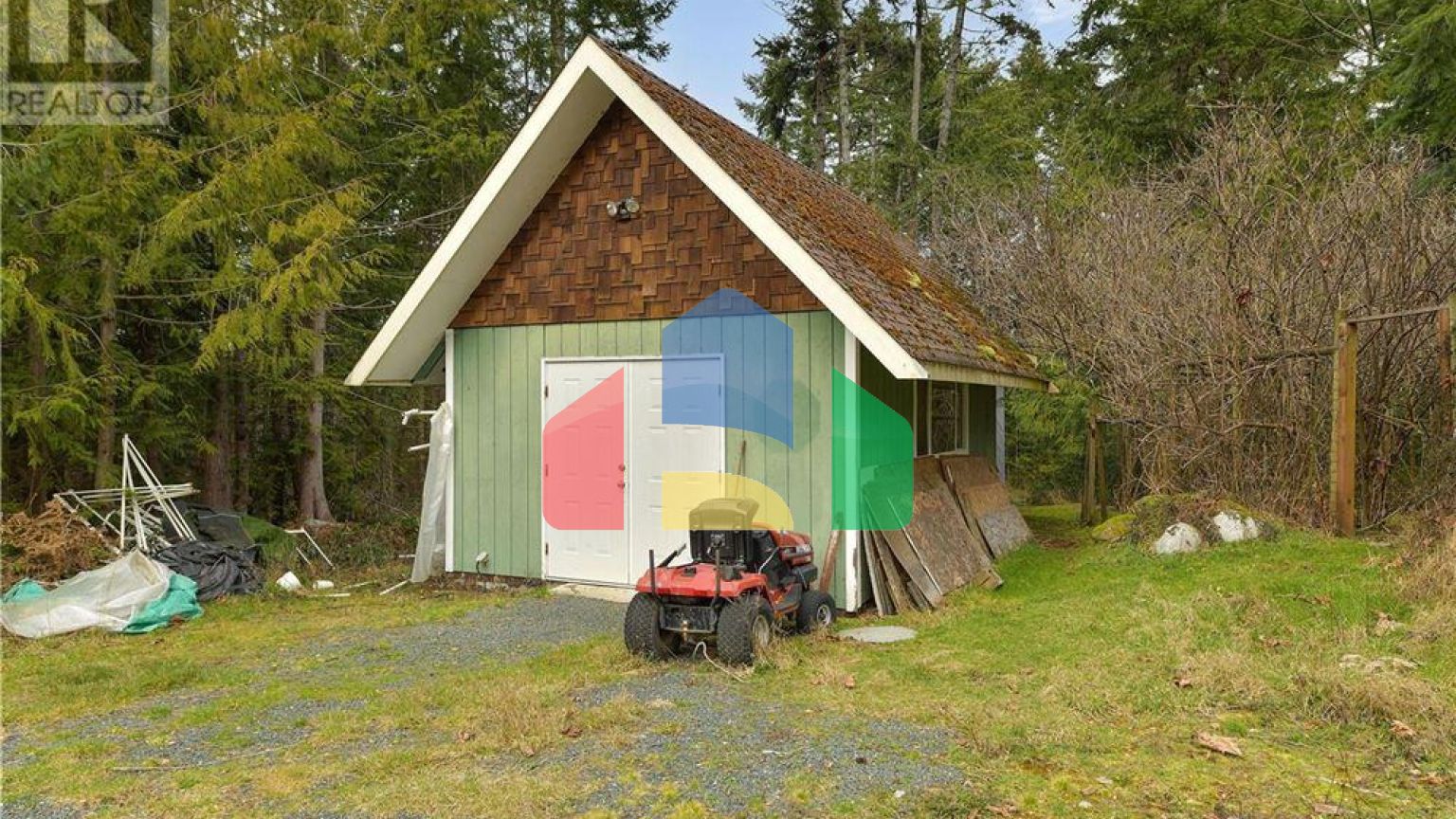 Residential - Single Family Home - Qualicum Beach, Canada - Canada