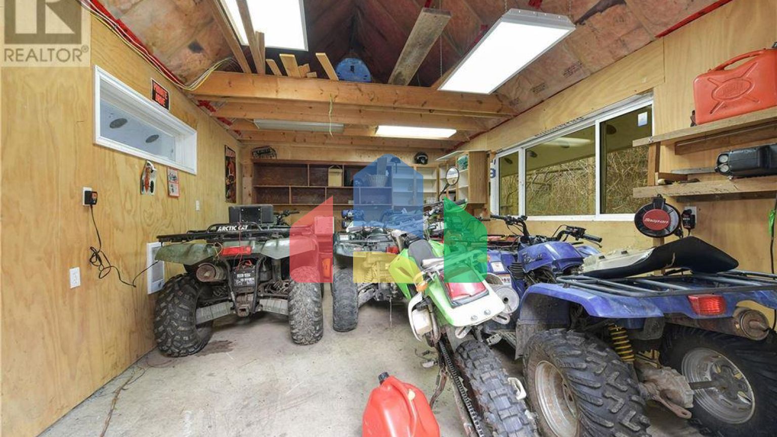 Residential - Single Family Home - Qualicum Beach, Canada - Canada