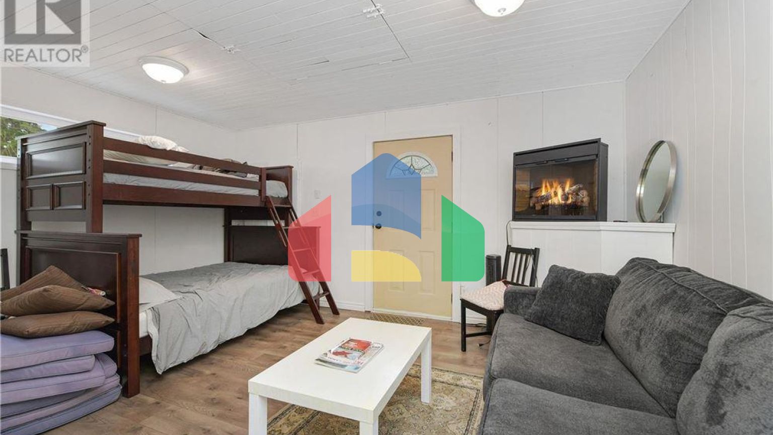 Residential - Single Family Home - Qualicum Beach, Canada - Canada