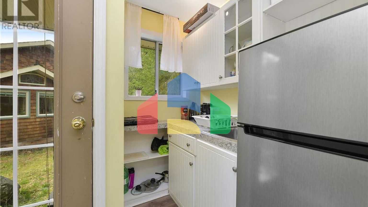 Residential - Single Family Home - Qualicum Beach, Canada - Canada