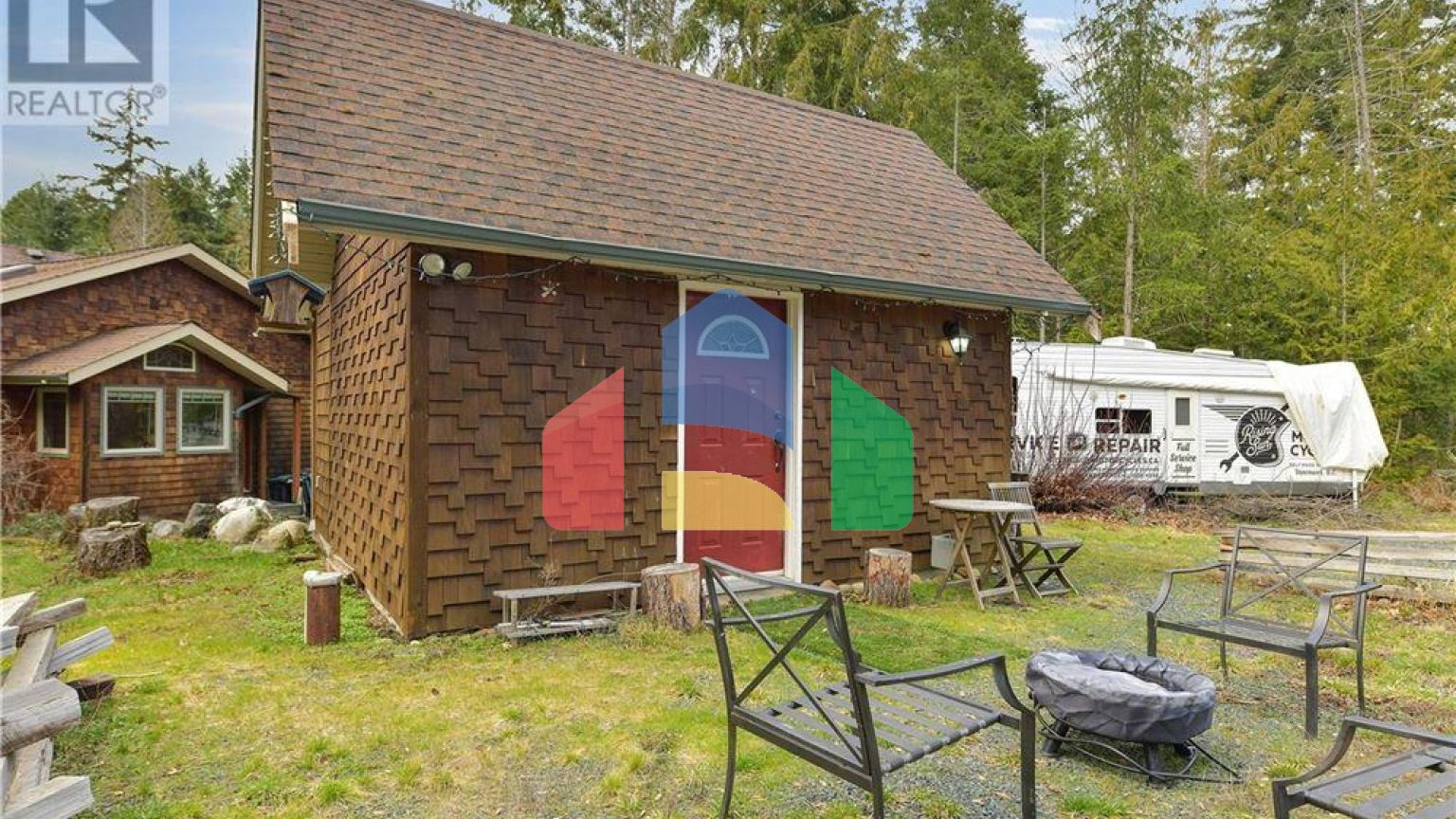 Residential - Single Family Home - Qualicum Beach, Canada - Canada