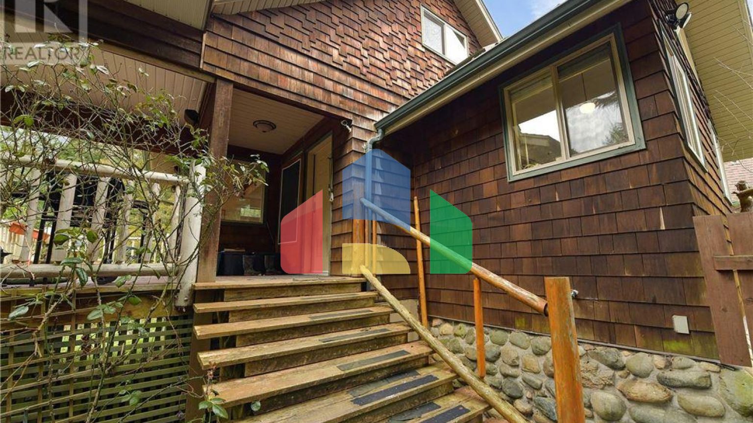 Residential - Single Family Home - Qualicum Beach, Canada - Canada