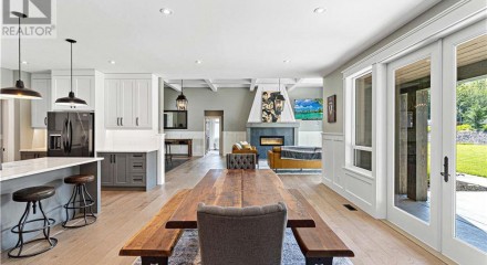 Residential - Single Family Home - Qualicum Beach, Canada - Canada