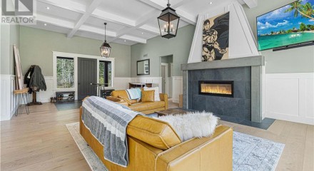 Residential - Single Family Home - Qualicum Beach, Canada - Canada