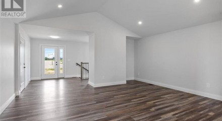 Residential - Single Family Home - Chatham, Canada - Canada