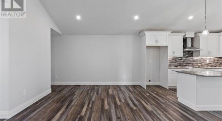 Residential - Single Family Home - Chatham, Canada - Canada