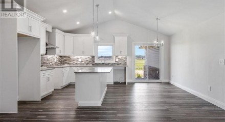 Residential - Single Family Home - Chatham, Canada - Canada