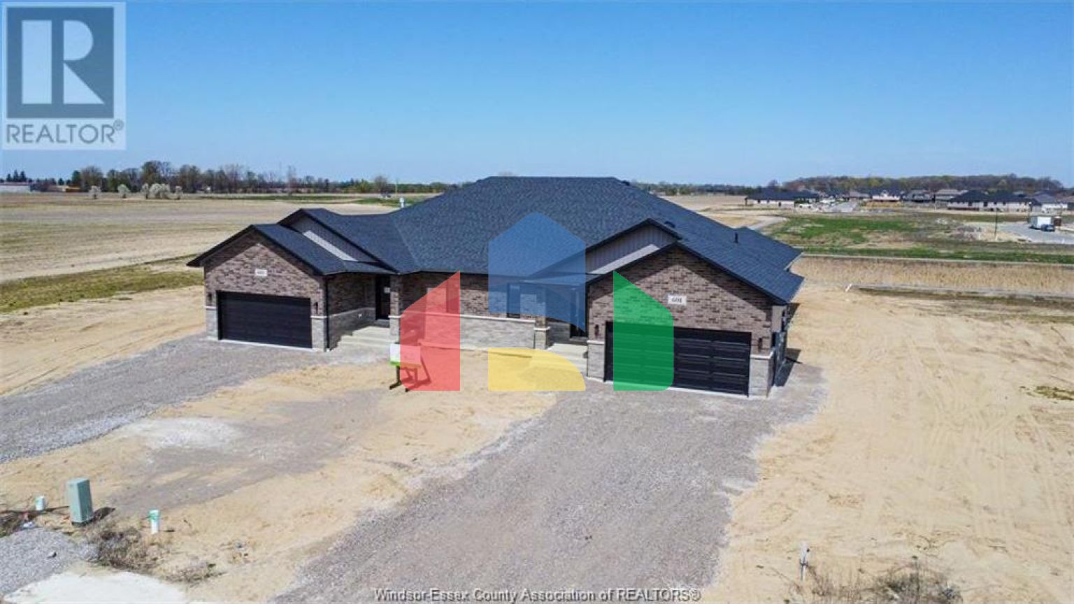 Residential - Single Family Home - Chatham, Canada - Canada