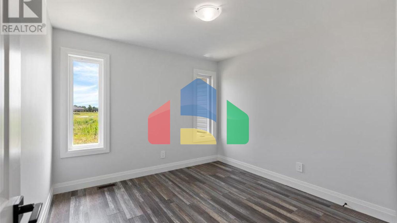 Residential - Single Family Home - Chatham, Canada - Canada