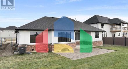 Residential - Single Family Home - Chatham, Canada - Canada