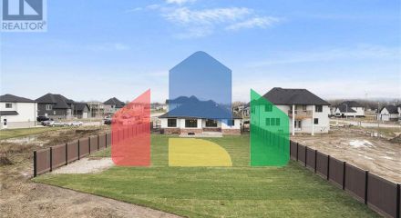 Residential - Single Family Home - Chatham, Canada - Canada