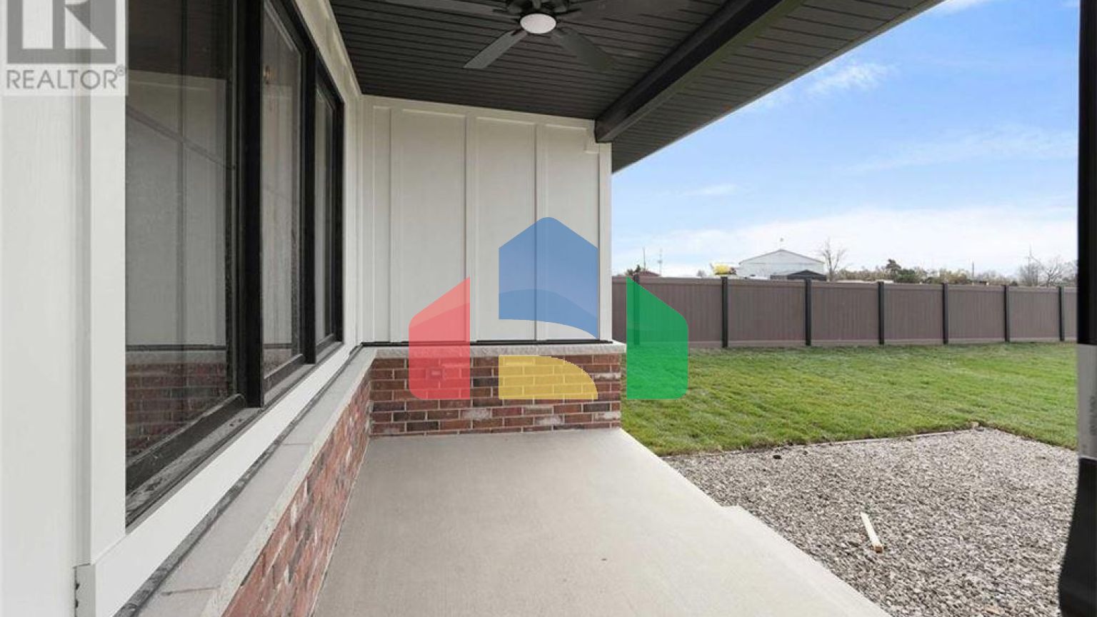 Residential - Single Family Home - Chatham, Canada - Canada