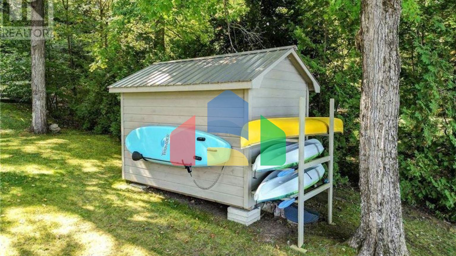 Residential - Single Family Home - Lakefield, Canada - Canada