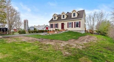 Residential - Farm - Saint-Nazaire-d'Acton, Canada - Canada