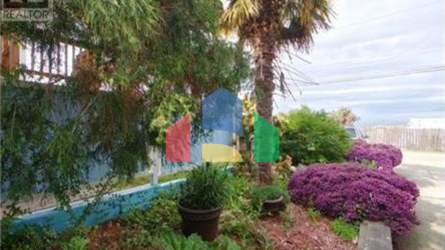 Residential - Single Family Home - Powell River, Canada - Canada