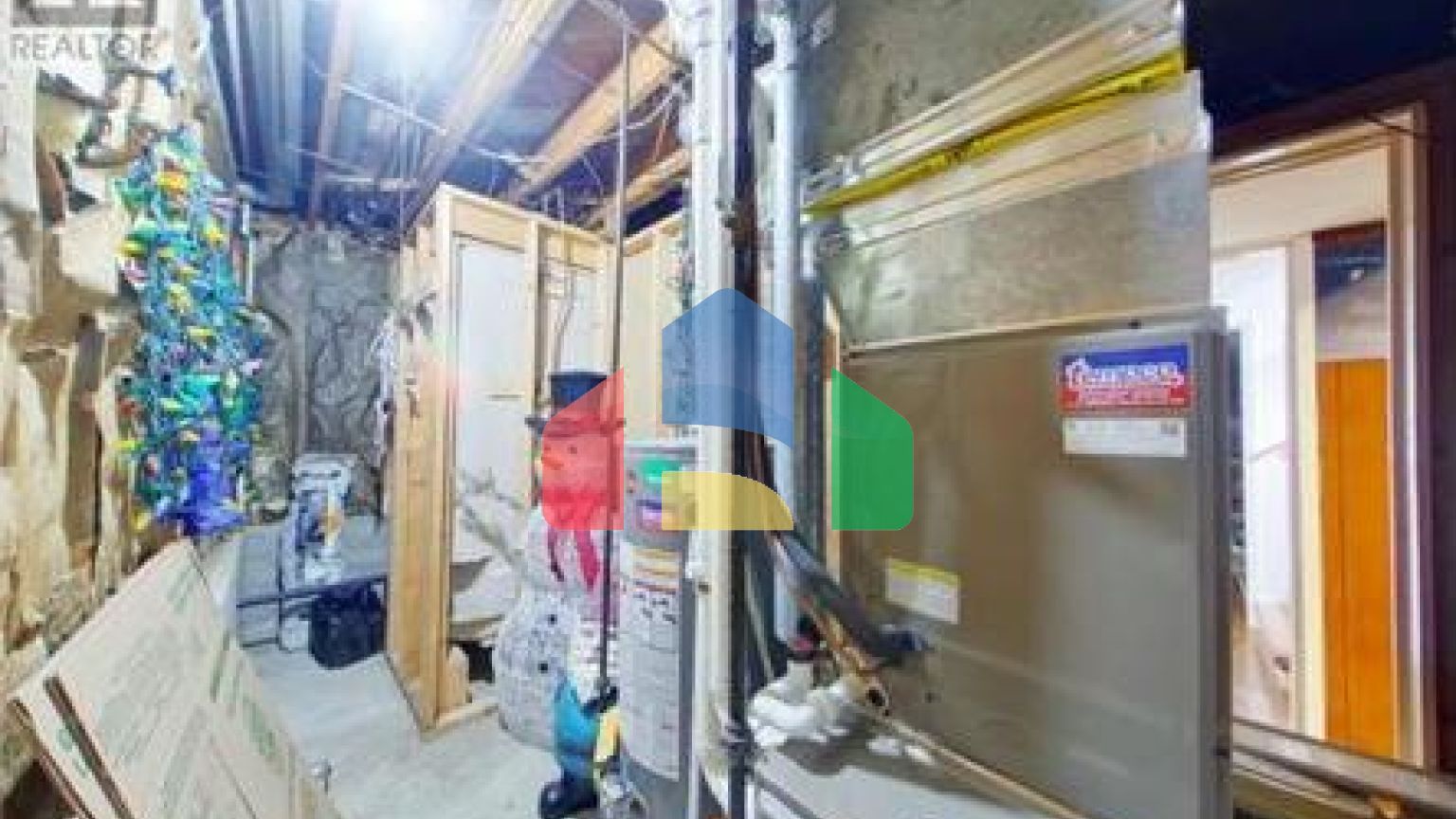 Residential - Single Family Home - Powell River, Canada - Canada