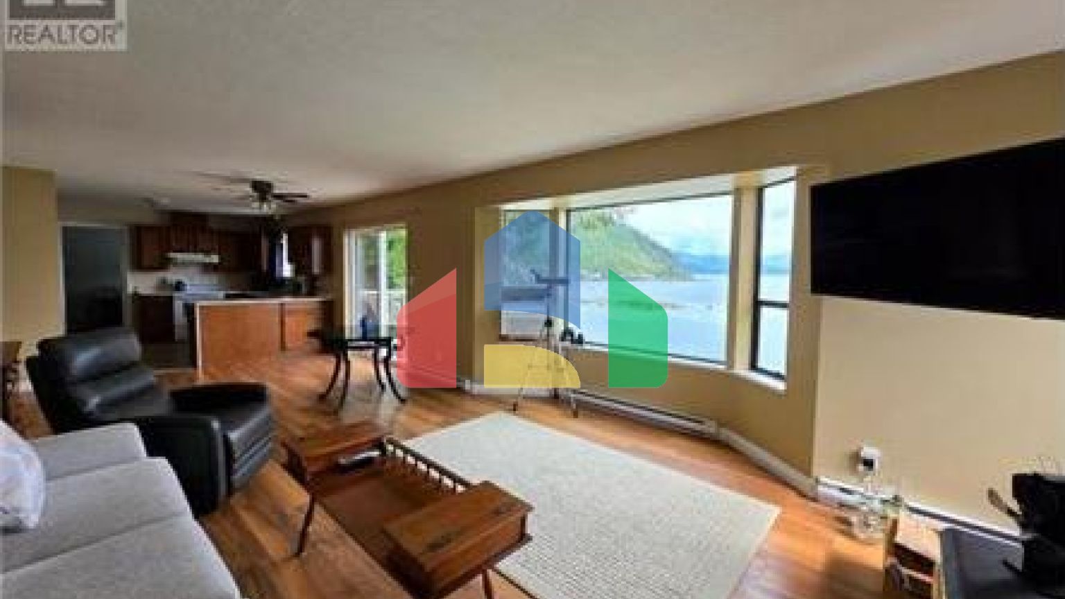 Residential - Single Family Home - Powell River, Canada - Canada