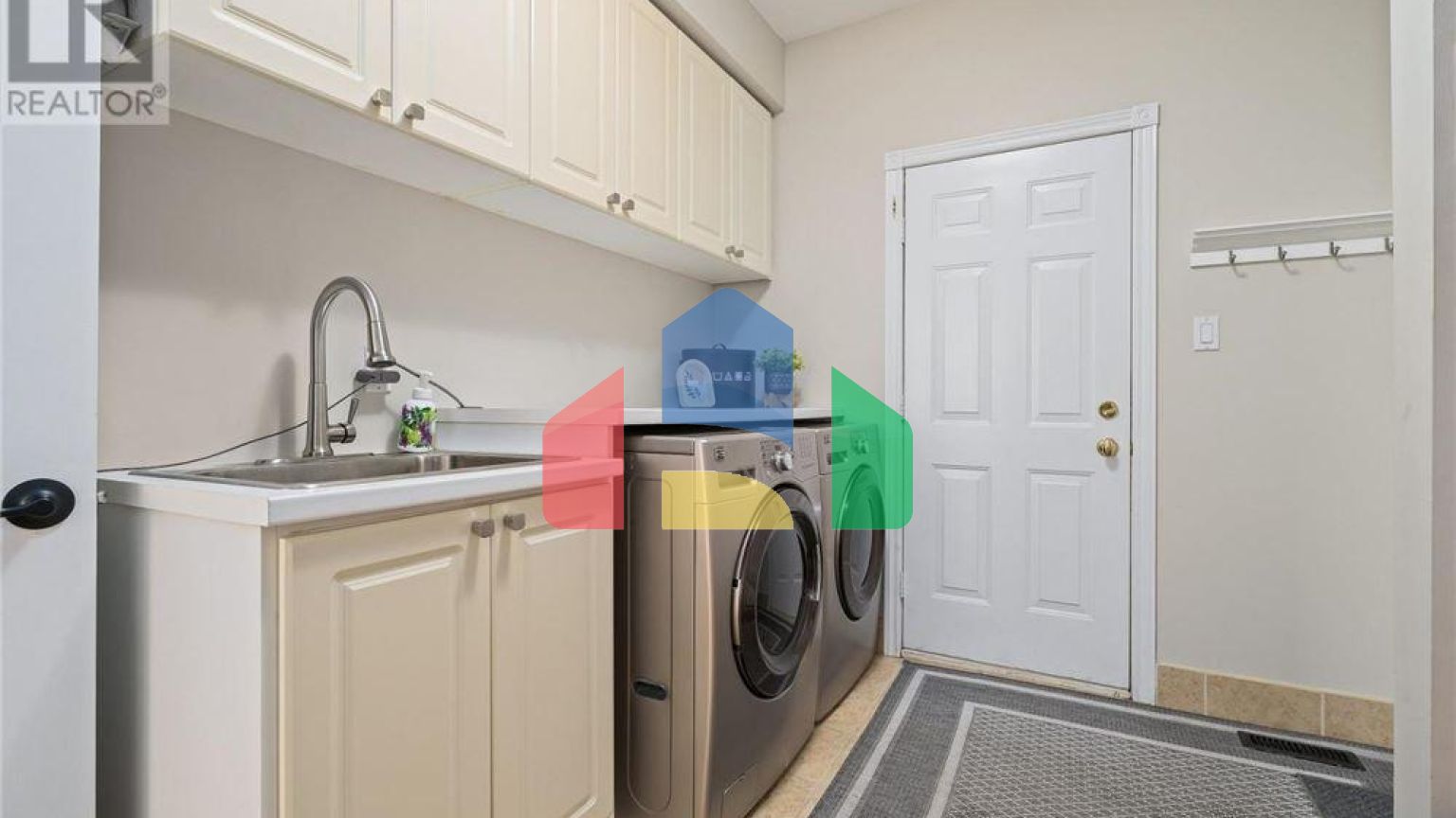 Residential - Single Family Home - Halton Hills, Canada - Canada